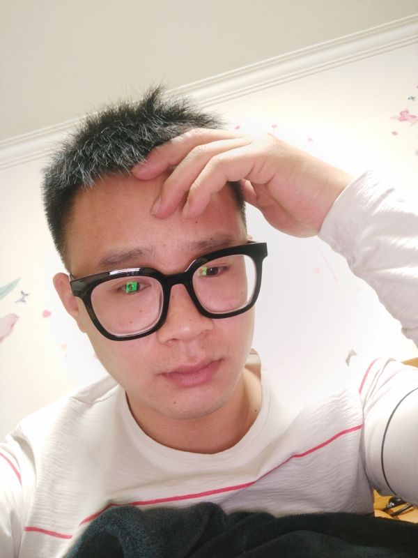 华灯初上的夜晚的第一张照片--山东父母相亲团