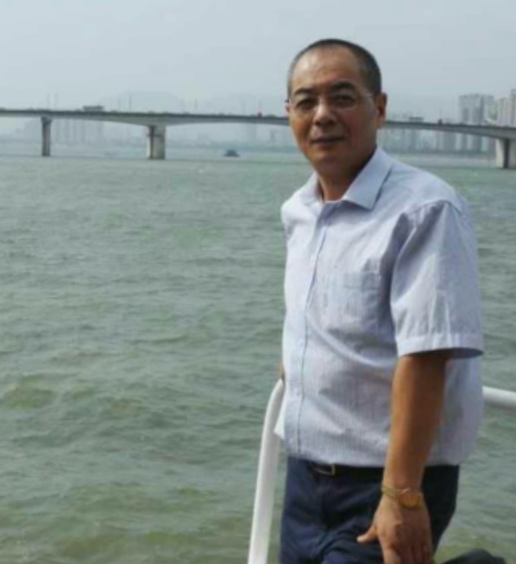 辛民的第二张照片--山东父母相亲团