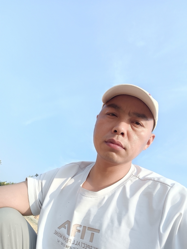 哥哥的第一张照片--山东父母相亲团